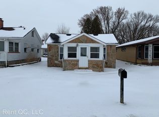 624 1st Ave, East Moline, IL 61244