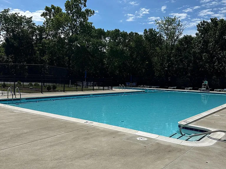 4002 Summer Hollow Ct #155A — Photo 48