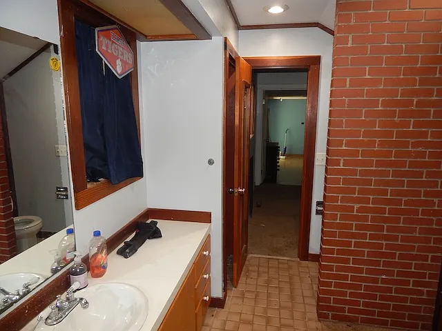114 Houston St — Photo 16