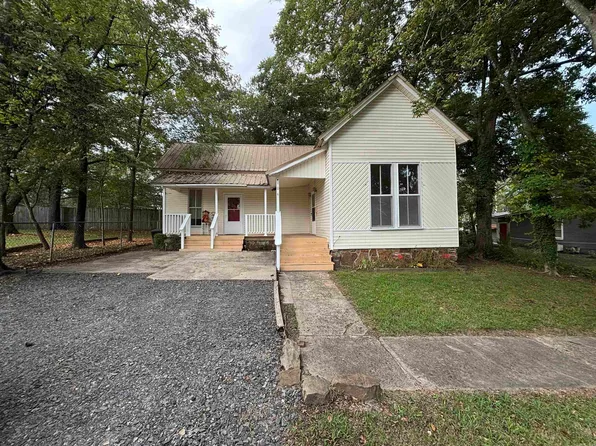104 W Spring St, Heber Springs, AR 72543
