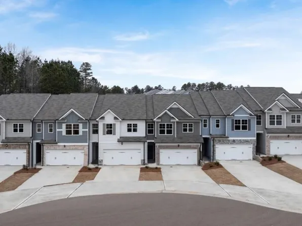 6656 Parsons St, Flowery Branch, GA 30542