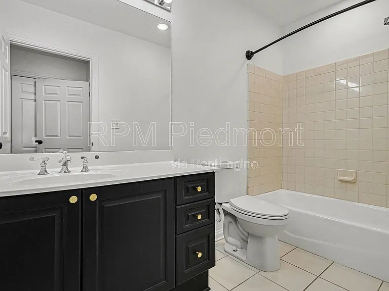 1735 Peachtree St NE #226 — Photo 23