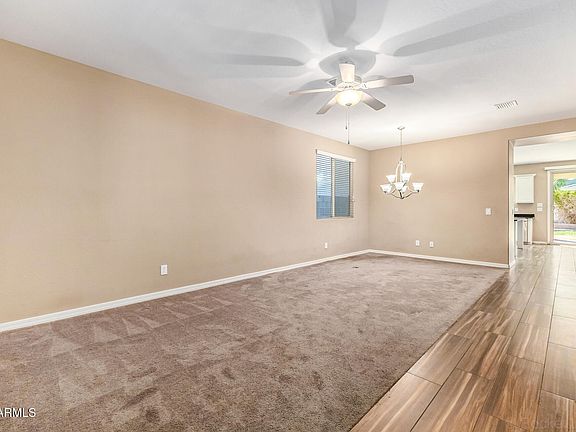 3rd image of 1211 W SYCAMORE Road