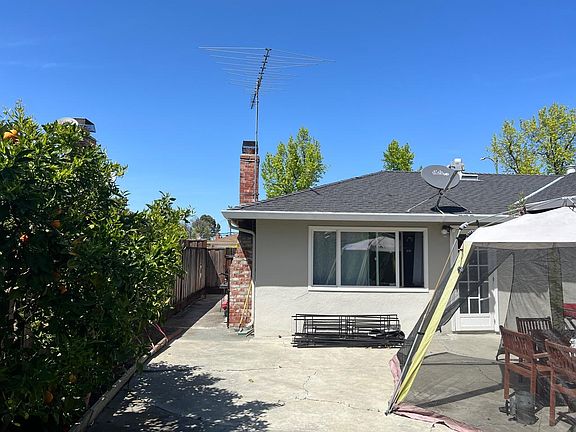 4th image of 6398 Devonshire Dr