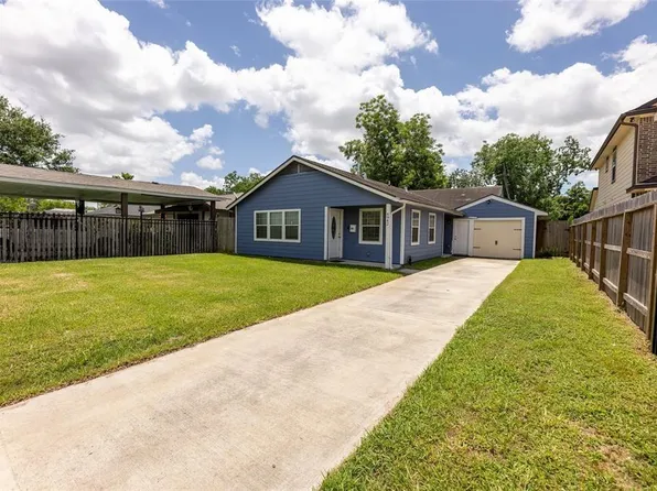 4942 Bataan Rd, Houston, TX 77033