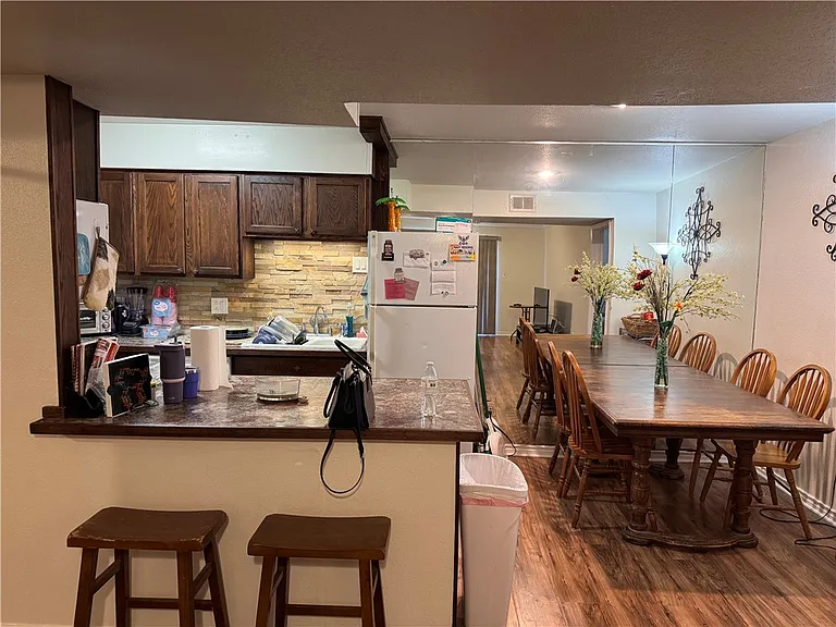 904 University Oaks Blvd #101 — Photo 3