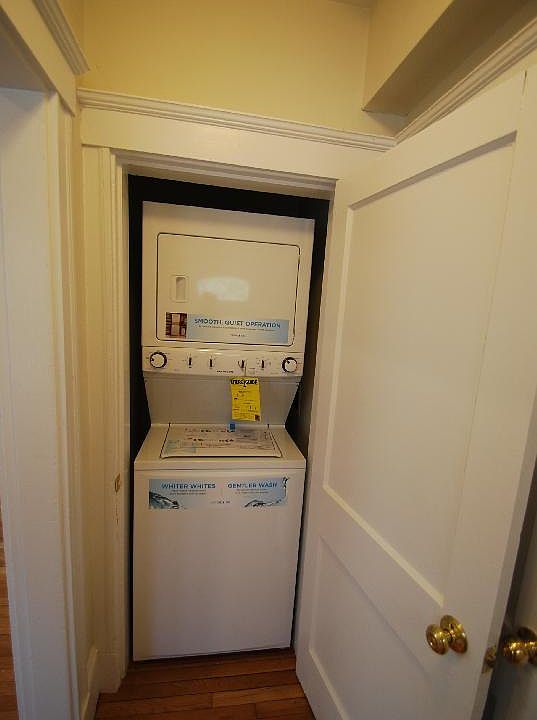 2nd image of 25 Thornton St #1D