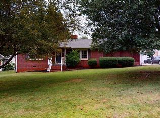 199 Clearview Cir, Greer, SC 29651