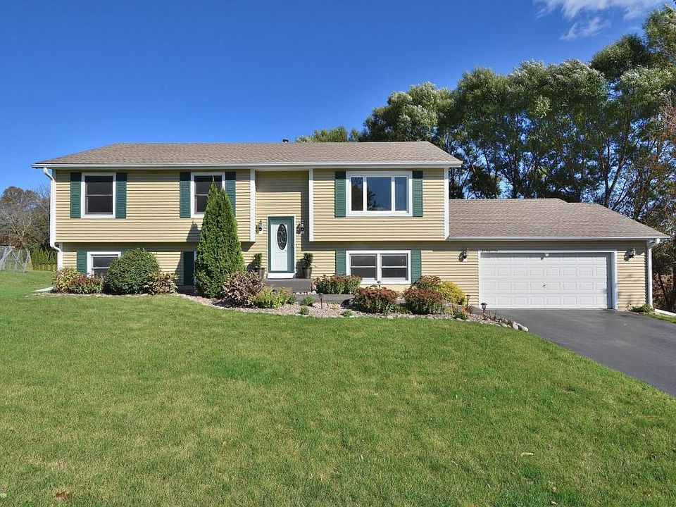 1st image of W230N7162 Canyon Meadows Ct