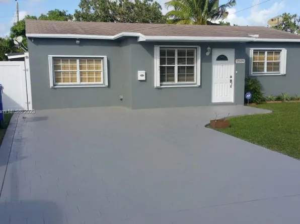 2339 Coolidge St, Hollywood, FL 33020
