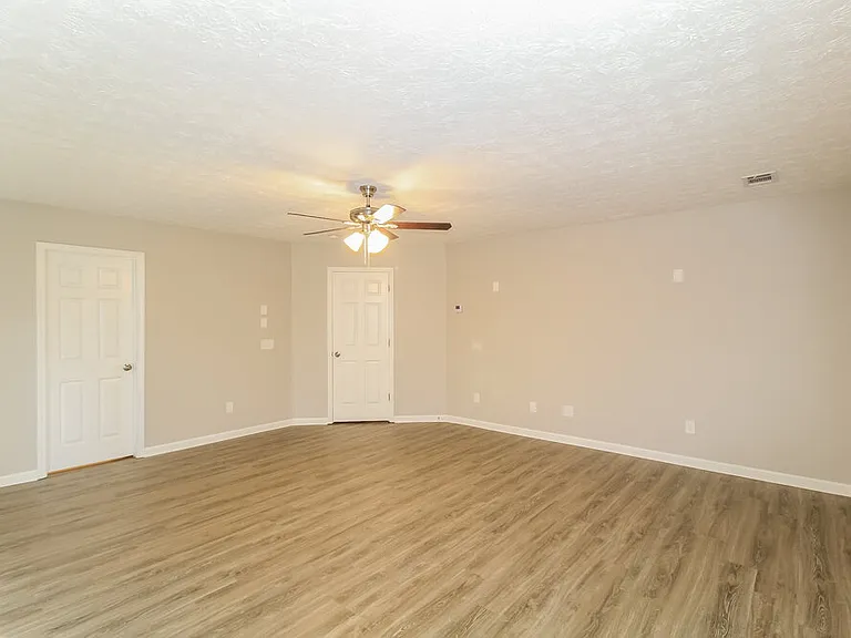 607 Leaflet Ives Trl — Photo 11