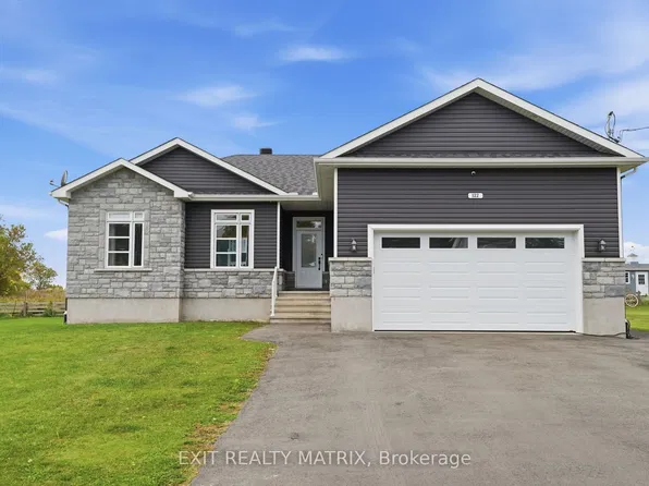 122 Pendleton St, Champlain, ON K0B 1R0