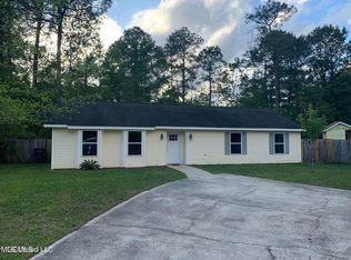 6512 Shawnee St, Kiln, MS 39556