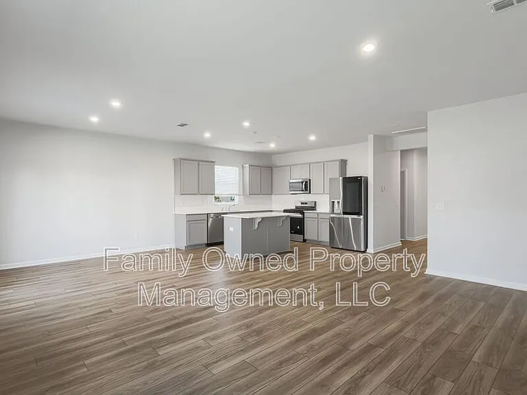 519 Donnas View Way — Photo 14