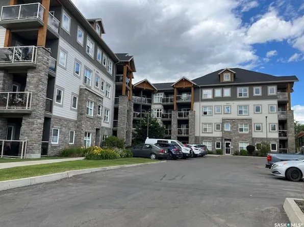 1220 Blackfoot Dr #109, Regina, SK S4S 6T2