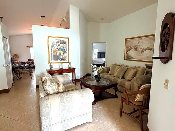 4th image of 13248 SW 50th St