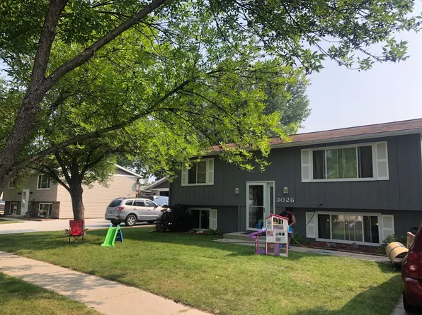 3026 21st St S, Fargo, ND 58103
