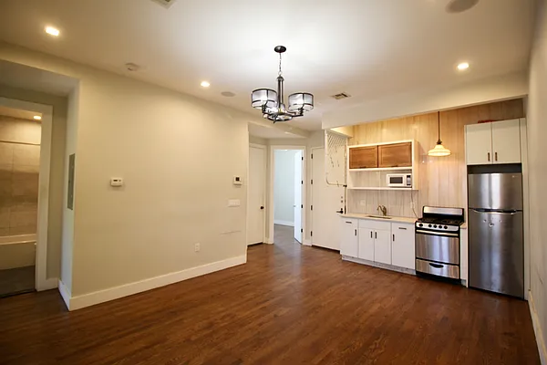 Rented by Hagstrom Management Inc | media 16