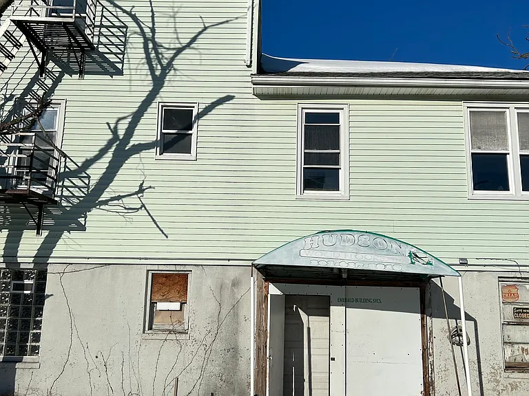 10 Hackensack Ave — Photo 4