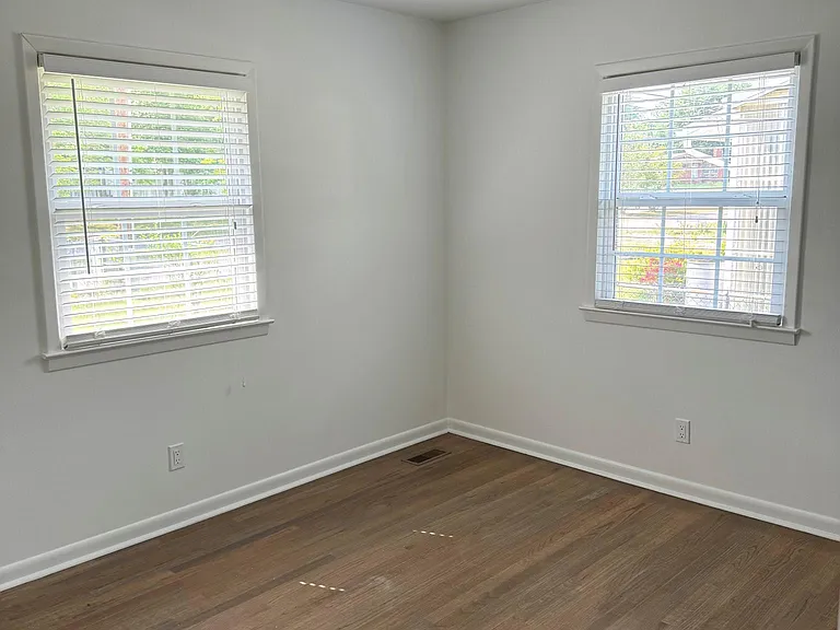 449 Lynhurst Dr — Photo 25