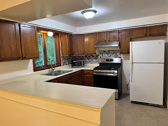 2nd image of 153 Wilder St #B