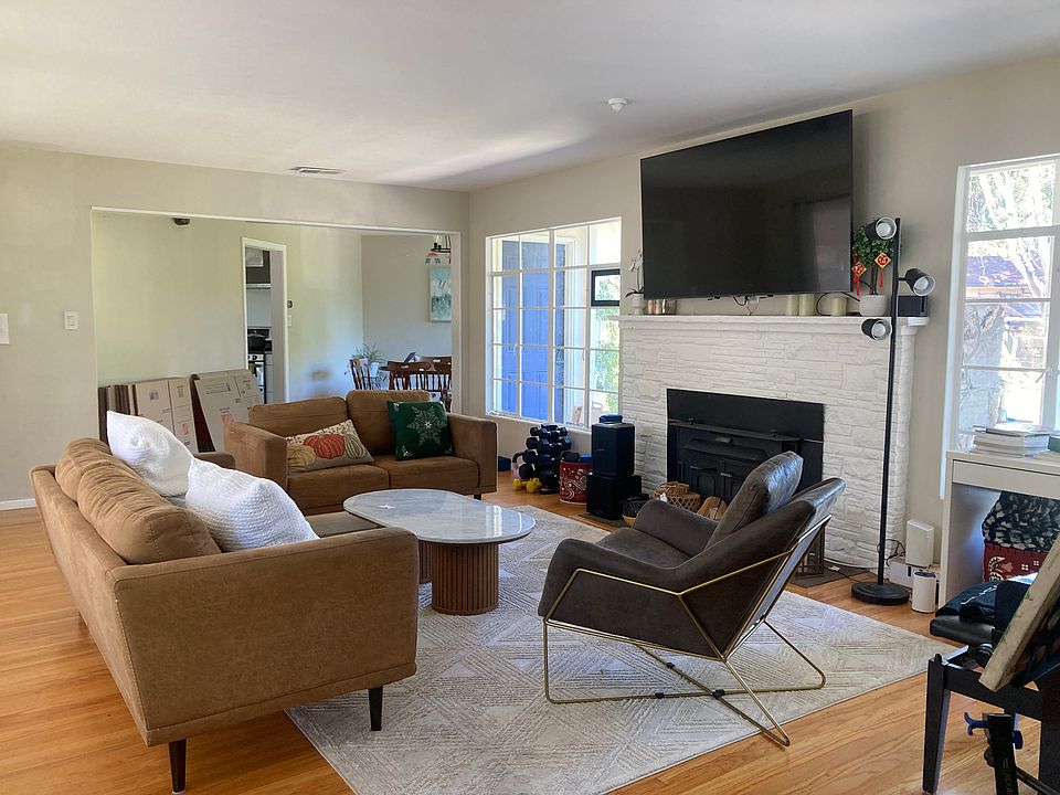 1st image of 36703 Niles Blvd