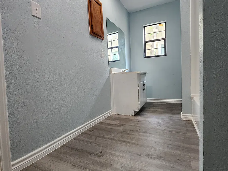 523 S San Bernardo Ave — Photo 11