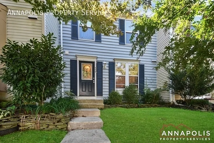 559 Melissa Ct photo 1