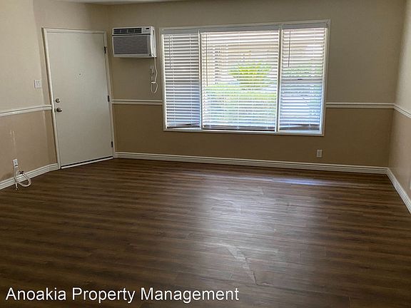2nd image of 937 E Mariposa St APT 6