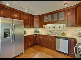 701 N Rengstorff Ave APT 20, Mountain View, CA 94043