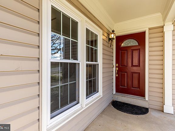 5th image of 7448 Ridge Rd