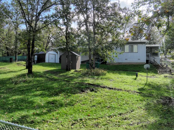 650 Three Pines Rd, Grants Pass, OR 97526