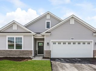 6464 Doral Dr, Gurnee, IL 60031