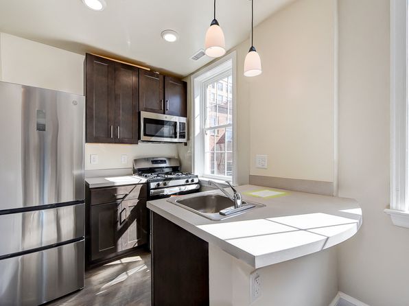 940 Randolph St NW #930-207