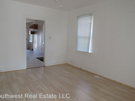 3rd image of 1313 Clark St