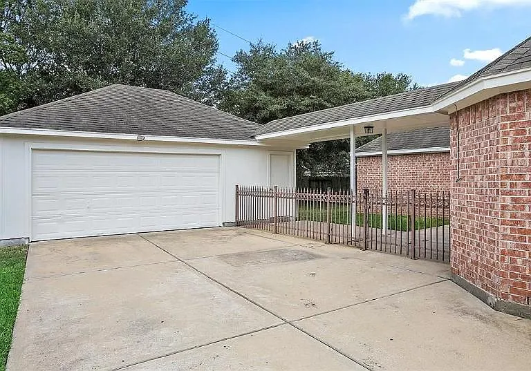 2718 Atlas Dr — Photo 25