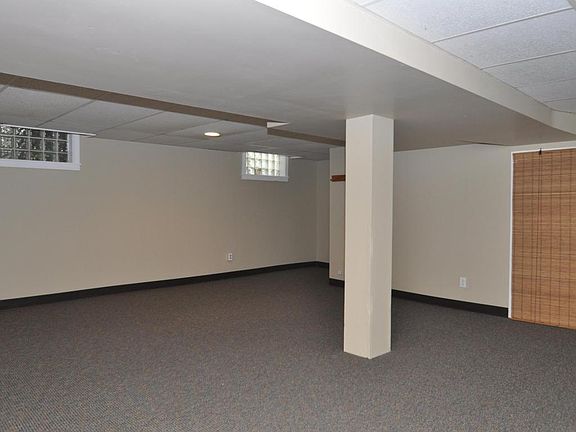 5th image of 4220 N Woodburn St