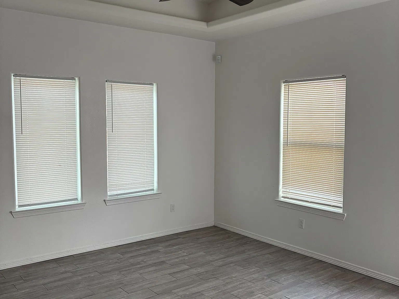 2 bed, 950 sqft, $875 — Photo 2