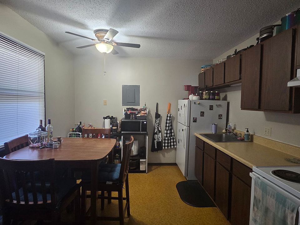 2nd image of 928 1st Ave #6