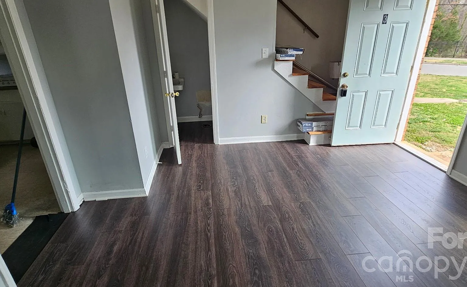 2 bed, 1.5 bath, $1,325 — Photo 2