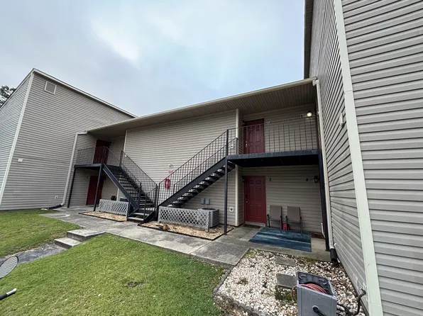 1123 Southwood Dr, Fayetteville, NC 28304