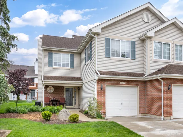 161 Sierra Pass Dr, Schaumburg, IL 60194