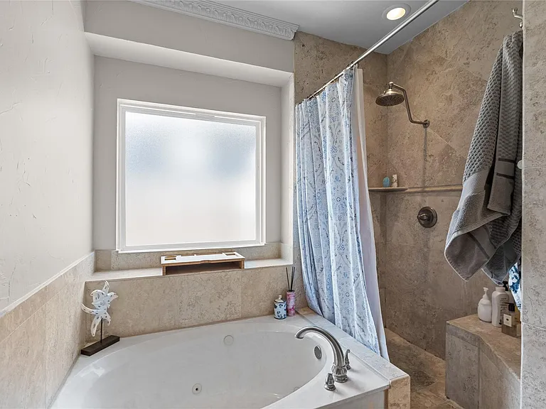 2136 Brownstone Ct — Photo 18