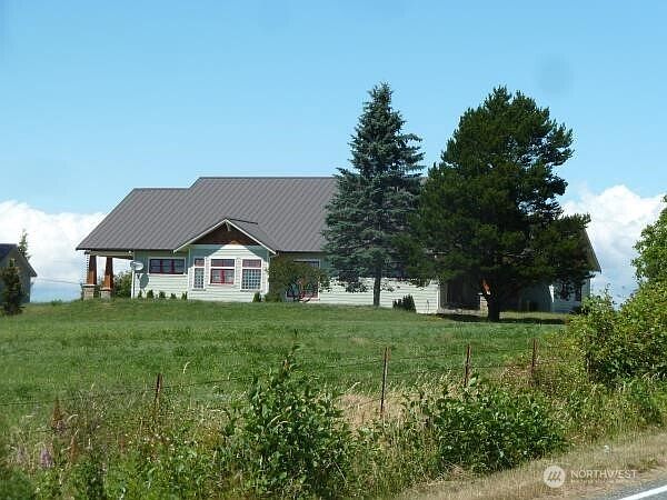 2nd image of 6941 Valley View Road