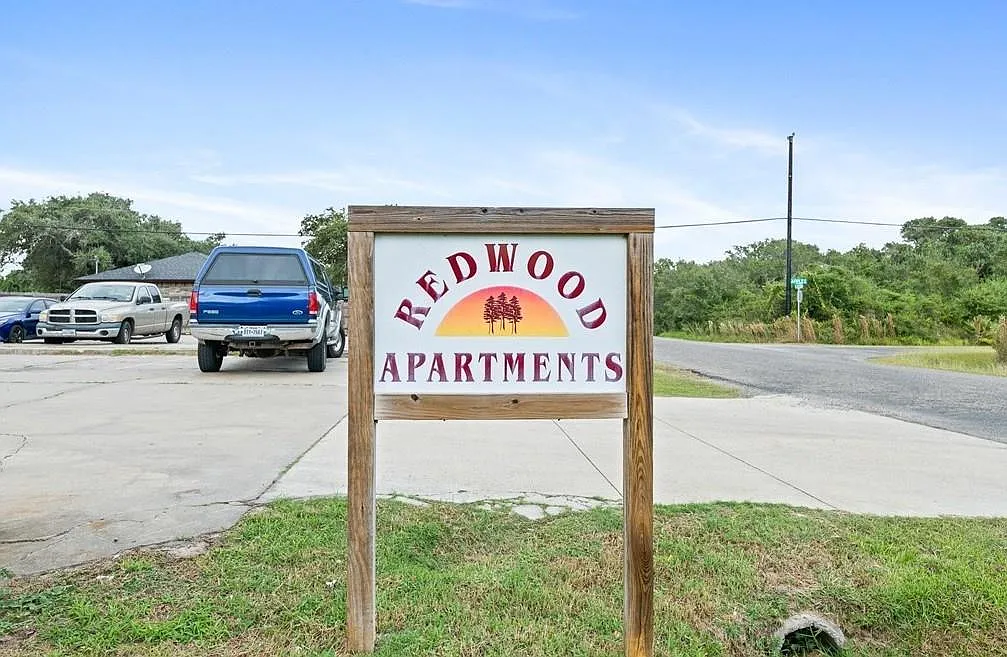 2 bed, 2.0 bath, 850 sqft, $1,000 — Photo 1