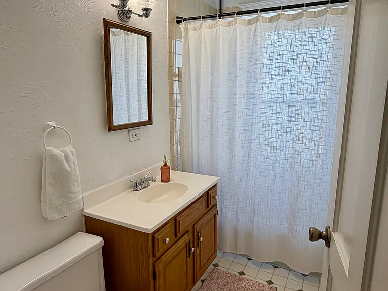 32 Hereford St #34 — Photo 13