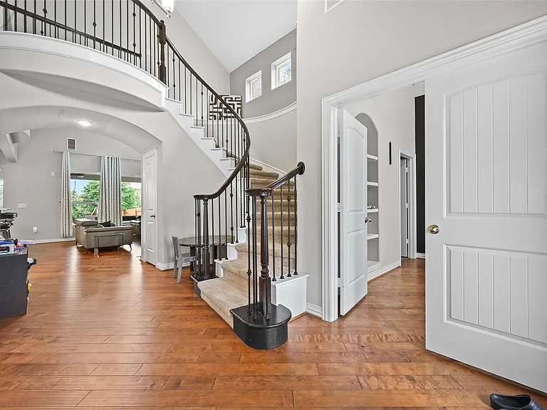 311 Tangerine Dr — Photo 4