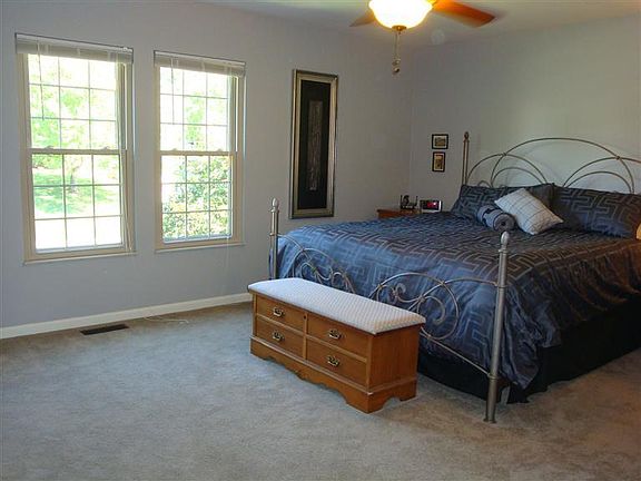 5th image of 7779 Meadowcreek Dr