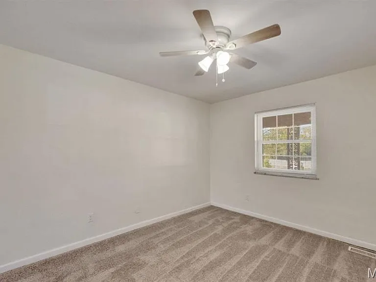 1218 Iron St — Photo 3