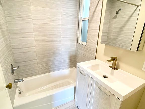 2nd image of 1215-1217 Broadway #1215